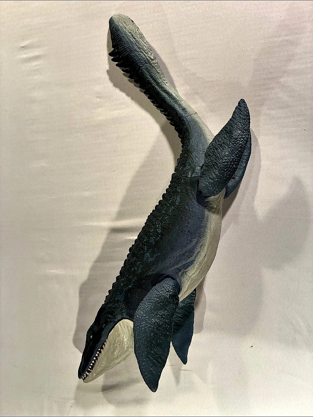 Mattel Jurassic World Ocean Protector Mosasaurus Sculpture Black